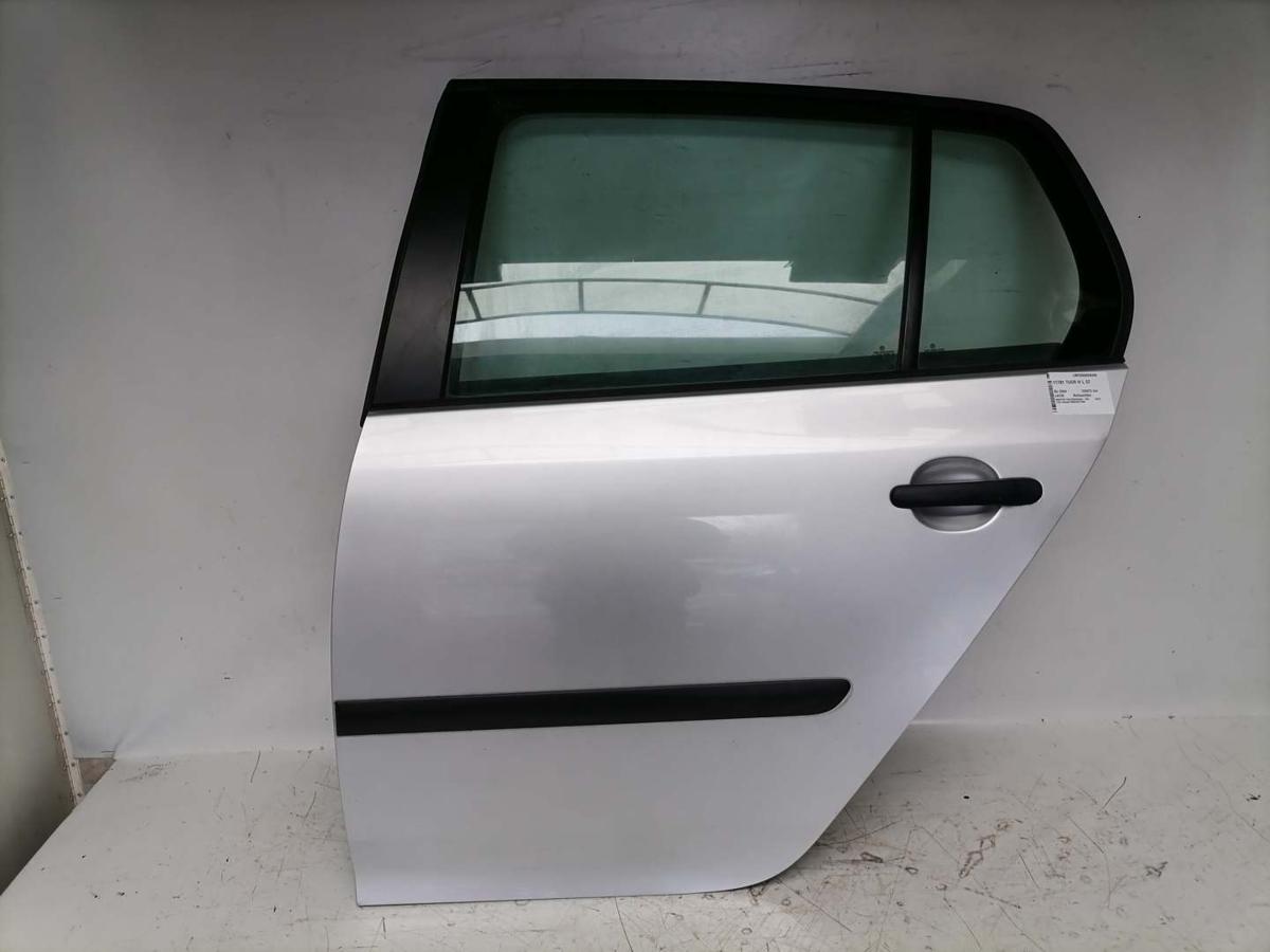 VW Golf 5 original T&uuml;r hinten links LA7W Reflexsilber Flie&szlig;heck BJ04